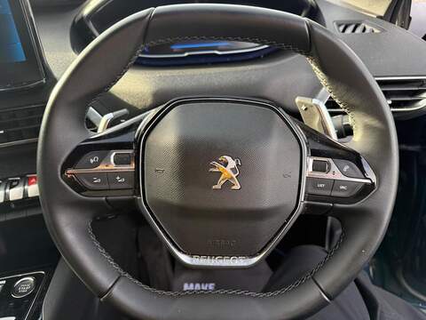 Peugeot 5008 1.2 PureTech Allure Premium + EAT Euro 6 (s/s) 5dr - U79886