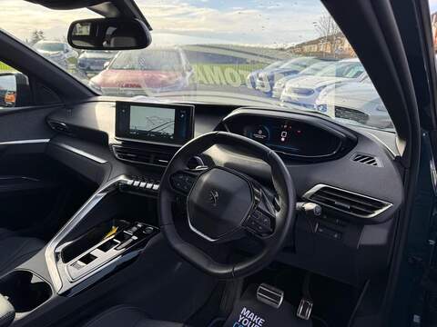 Peugeot 5008 1.2 PureTech Allure Premium + EAT Euro 6 (s/s) 5dr - U79886