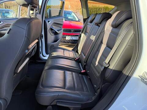 Ford Kuga 1.5 TDCi Titanium X SUV 5dr Diesel Manual 2WD Euro 6 (s/s) (120 ps) - U79893