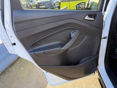 Ford Kuga 1.5 TDCi Titanium X SUV 5dr Diesel Manual 2WD Euro 6 (s/s) (120 ps) - U79893