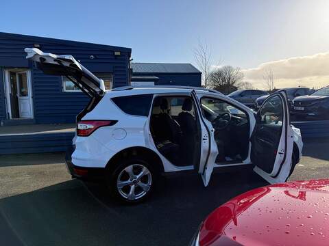 Ford Kuga 1.5 TDCi Titanium X SUV 5dr Diesel Manual 2WD Euro 6 (s/s) (120 ps) - U79893