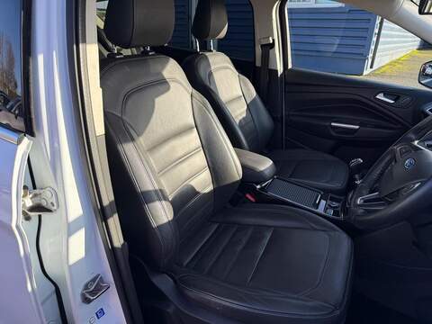 Ford Kuga 1.5 TDCi Titanium X SUV 5dr Diesel Manual 2WD Euro 6 (s/s) (120 ps) - U79893