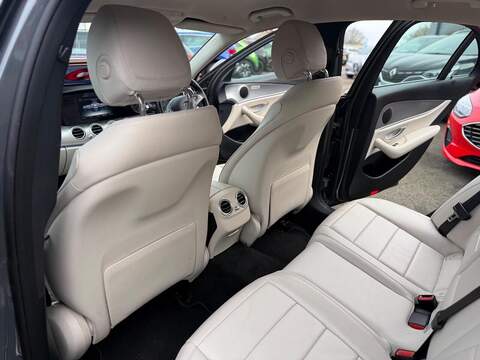 Mercedes-Benz E Class 2.0 E220d SE Saloon 4dr Diesel G-Tronic+ Euro 6 (s/s) (194 ps) - U79897