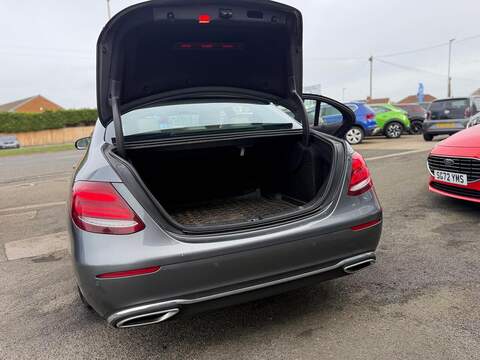 Mercedes-Benz E Class 2.0 E220d SE Saloon 4dr Diesel G-Tronic+ Euro 6 (s/s) (194 ps) - U79897