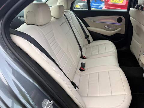 Mercedes-Benz E Class 2.0 E220d SE Saloon 4dr Diesel G-Tronic+ Euro 6 (s/s) (194 ps) - U79897