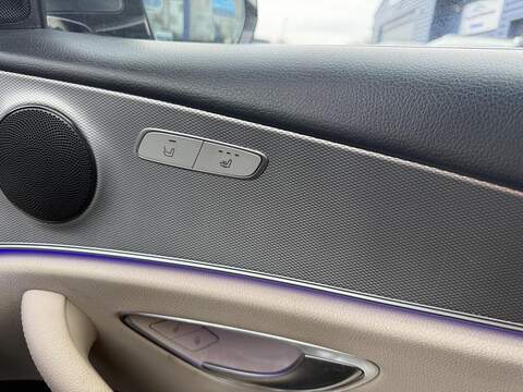 Mercedes-Benz E Class 2.0 E220d SE Saloon 4dr Diesel G-Tronic+ Euro 6 (s/s) (194 ps) - U79897