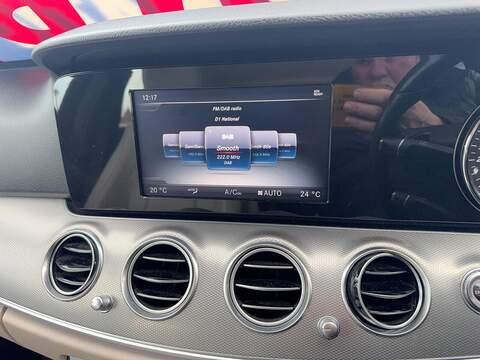 Mercedes-Benz E Class 2.0 E220d SE Saloon 4dr Diesel G-Tronic+ Euro 6 (s/s) (194 ps) - U79897