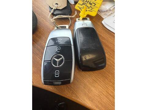 Mercedes-Benz E Class 2.0 E220d SE Saloon 4dr Diesel G-Tronic+ Euro 6 (s/s) (194 ps) - U79897