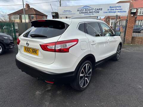Nissan Qashqai 1.2 DIG-T Tekna XTRON 2WD Euro 6 (s/s) 5dr - U79899