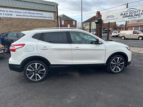 Nissan Qashqai 1.2 DIG-T Tekna XTRON 2WD Euro 6 (s/s) 5dr - U79899