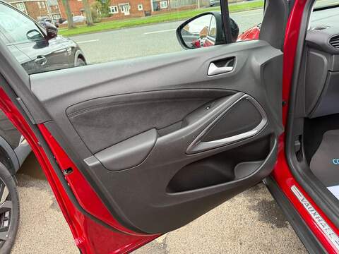 Vauxhall Crossland 1.2 Turbo Ultimate Euro 6 (s/s) 5dr - U79902