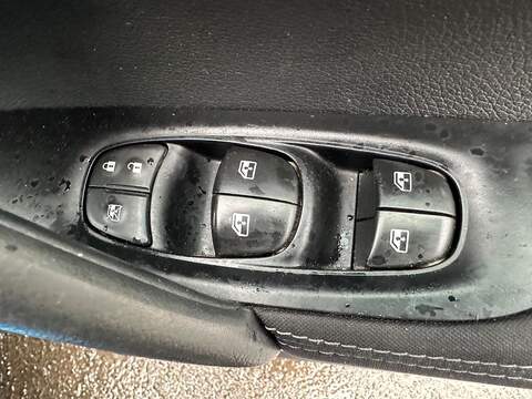 Nissan Qashqai 1.5 dCi Acenta Premium Euro 6 (s/s) 5dr - U79903