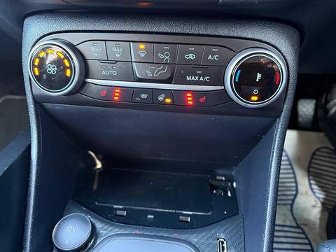 Ford Fiesta Fiesta Titanium Vignale Hatchback 0 Automatic Petrol Hybrid - U79908