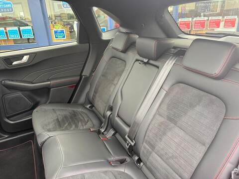 Ford Kuga 2.5 EcoBoost Duratec 14.4kWh ST-Line X CVT Euro 6 (s/s) 5dr - U79909