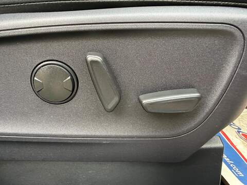 Ford Kuga 2.5 EcoBoost Duratec 14.4kWh ST-Line X CVT Euro 6 (s/s) 5dr - U79909