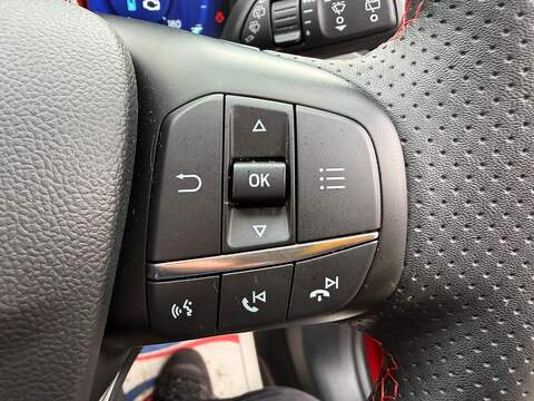 Ford Kuga 2.5 EcoBoost Duratec 14.4kWh ST-Line X CVT Euro 6 (s/s) 5dr - U79909