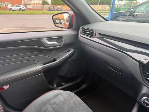 Ford Kuga 2.5 EcoBoost Duratec 14.4kWh ST-Line X CVT Euro 6 (s/s) 5dr - U79909