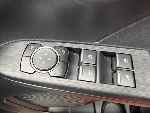 Ford Kuga 2.5 EcoBoost Duratec 14.4kWh ST-Line X CVT Euro 6 (s/s) 5dr - U79909