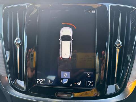 Volvo V60 2.0 D4 R-Design Estate 5dr Diesel Manual Euro 6 (s/s) (190 ps) - U79915