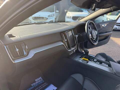 Volvo V60 2.0 D4 R-Design Estate 5dr Diesel Manual Euro 6 (s/s) (190 ps) - U79915