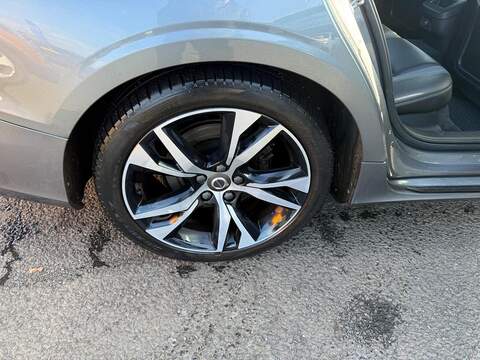 Volvo V60 2.0 D4 R-Design Estate 5dr Diesel Manual Euro 6 (s/s) (190 ps) - U79915