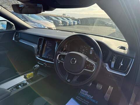 Volvo V60 2.0 D4 R-Design Estate 5dr Diesel Manual Euro 6 (s/s) (190 ps) - U79915