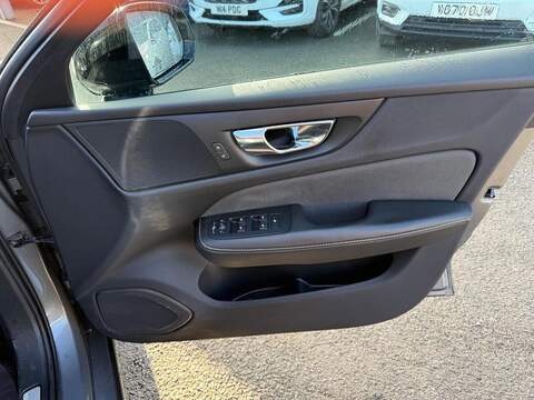 Volvo V60 2.0 D4 R-Design Estate 5dr Diesel Manual Euro 6 (s/s) (190 ps) - U79915