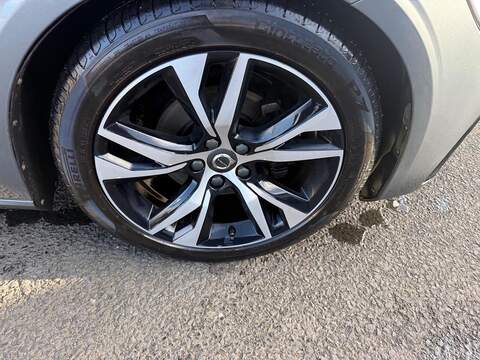 Volvo V60 2.0 D4 R-Design Estate 5dr Diesel Manual Euro 6 (s/s) (190 ps) - U79915