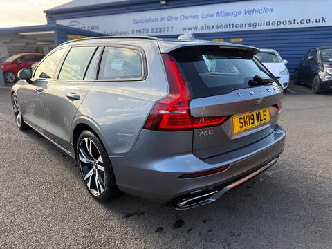 Volvo V60 2.0 D4 R-Design Estate 5dr Diesel Manual Euro 6 (s/s) (190 ps) - U79915
