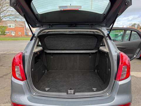 Vauxhall Mokka X 1.4i Turbo ecoTEC Design Nav SUV 5dr Petrol Manual Euro 6 (s/s) (140 ps) - U79917