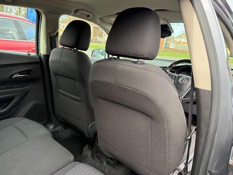 Vauxhall Mokka X 1.4i Turbo ecoTEC Design Nav SUV 5dr Petrol Manual Euro 6 (s/s) (140 ps) - U79917