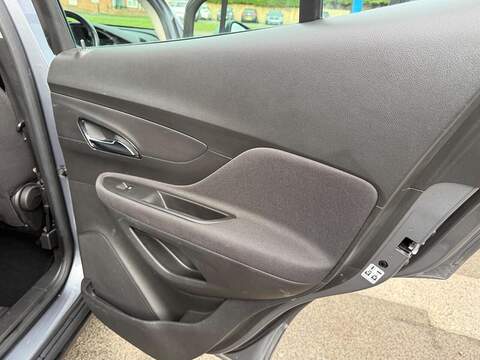 Vauxhall Mokka X 1.4i Turbo ecoTEC Design Nav SUV 5dr Petrol Manual Euro 6 (s/s) (140 ps) - U79917