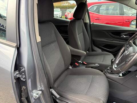 Vauxhall Mokka X 1.4i Turbo ecoTEC Design Nav SUV 5dr Petrol Manual Euro 6 (s/s) (140 ps) - U79917