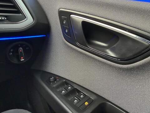 SEAT Leon 1.0 TSI SE Dynamic Hatchback 5dr Petrol Manual Euro 6 (s/s) (115 ps) - U79920