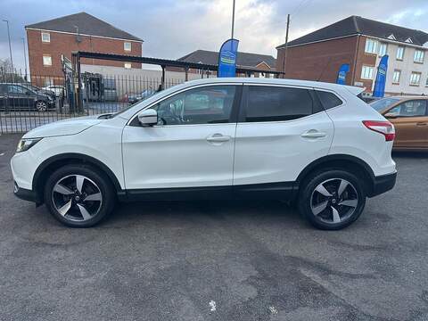 Nissan Qashqai 1.6 dCi N-Connecta 4WD Euro 6 (s/s) 5dr - U79925