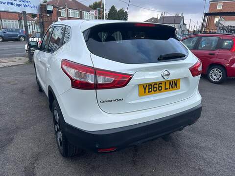 Nissan Qashqai 1.6 dCi N-Connecta 4WD Euro 6 (s/s) 5dr - U79925