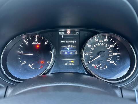 Nissan Qashqai 1.6 dCi N-Connecta 4WD Euro 6 (s/s) 5dr - U79925