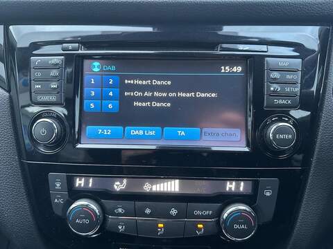 Nissan Qashqai 1.6 dCi N-Connecta 4WD Euro 6 (s/s) 5dr - U79925