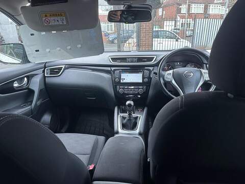 Nissan Qashqai 1.6 dCi N-Connecta 4WD Euro 6 (s/s) 5dr - U79925