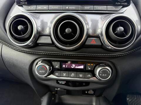 Nissan Juke 1.0 DIG-T Tekna DCT Auto Euro 6 (s/s) 5dr - U79926