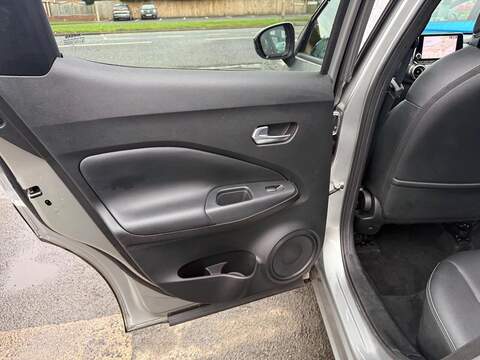 Nissan Juke 1.0 DIG-T Tekna DCT Auto Euro 6 (s/s) 5dr - U79926