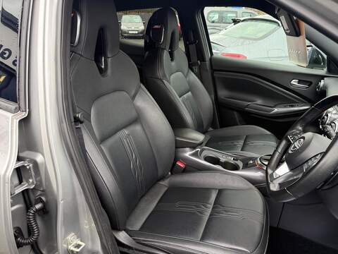 Nissan Juke 1.0 DIG-T Tekna DCT Auto Euro 6 (s/s) 5dr - U79926