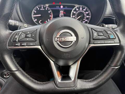 Nissan Juke 1.0 DIG-T Tekna DCT Auto Euro 6 (s/s) 5dr - U79926
