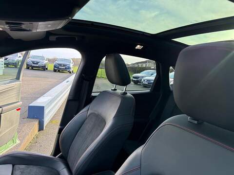 Ford Kuga 2.5h Duratec ST-Line X CVT Euro 6 (s/s) 5dr - U79928