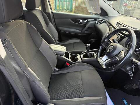 Nissan Qashqai 1.3 DIG-T Acenta Premium Euro 6 (s/s) 5dr - U79931