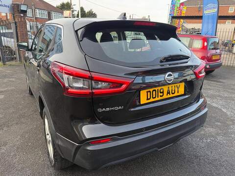 Nissan Qashqai 1.3 DIG-T Acenta Premium Euro 6 (s/s) 5dr - U79931