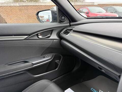 Honda Civic 1.0 VTEC Turbo SR Hatchback 5dr Petrol Manual Euro 6 (s/s) (126 ps) - U79934