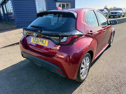 Toyota Yaris 1.5 VVT-h Icon E-CVT Euro 6 (s/s) 5dr - U79935