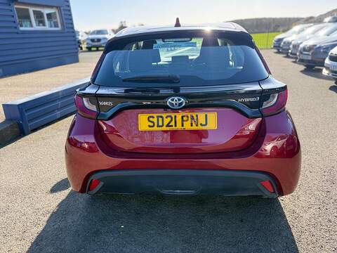 Toyota Yaris 1.5 VVT-h Icon E-CVT Euro 6 (s/s) 5dr - U79935