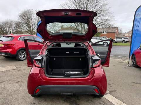 Toyota Yaris 1.5 VVT-h Icon E-CVT Euro 6 (s/s) 5dr - U79935